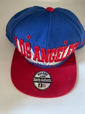 NWT Los Angeles Red & Blue Snapback Ballcap 🧢